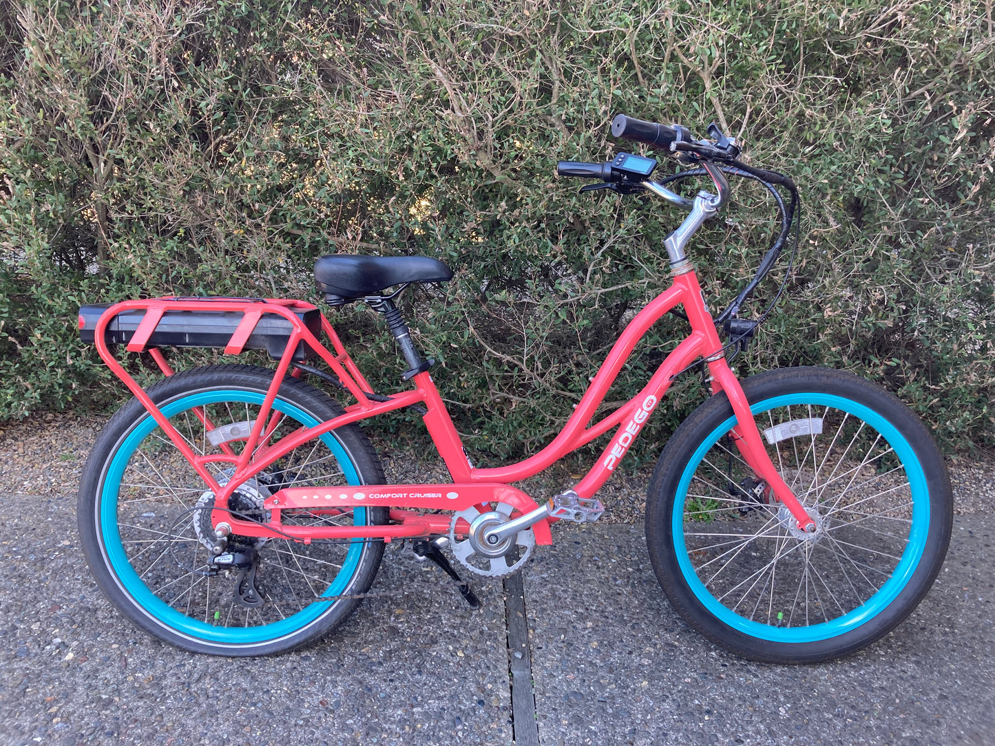 Comfort Cruiser 24" Coral #1809, 350w, 17.5Ah