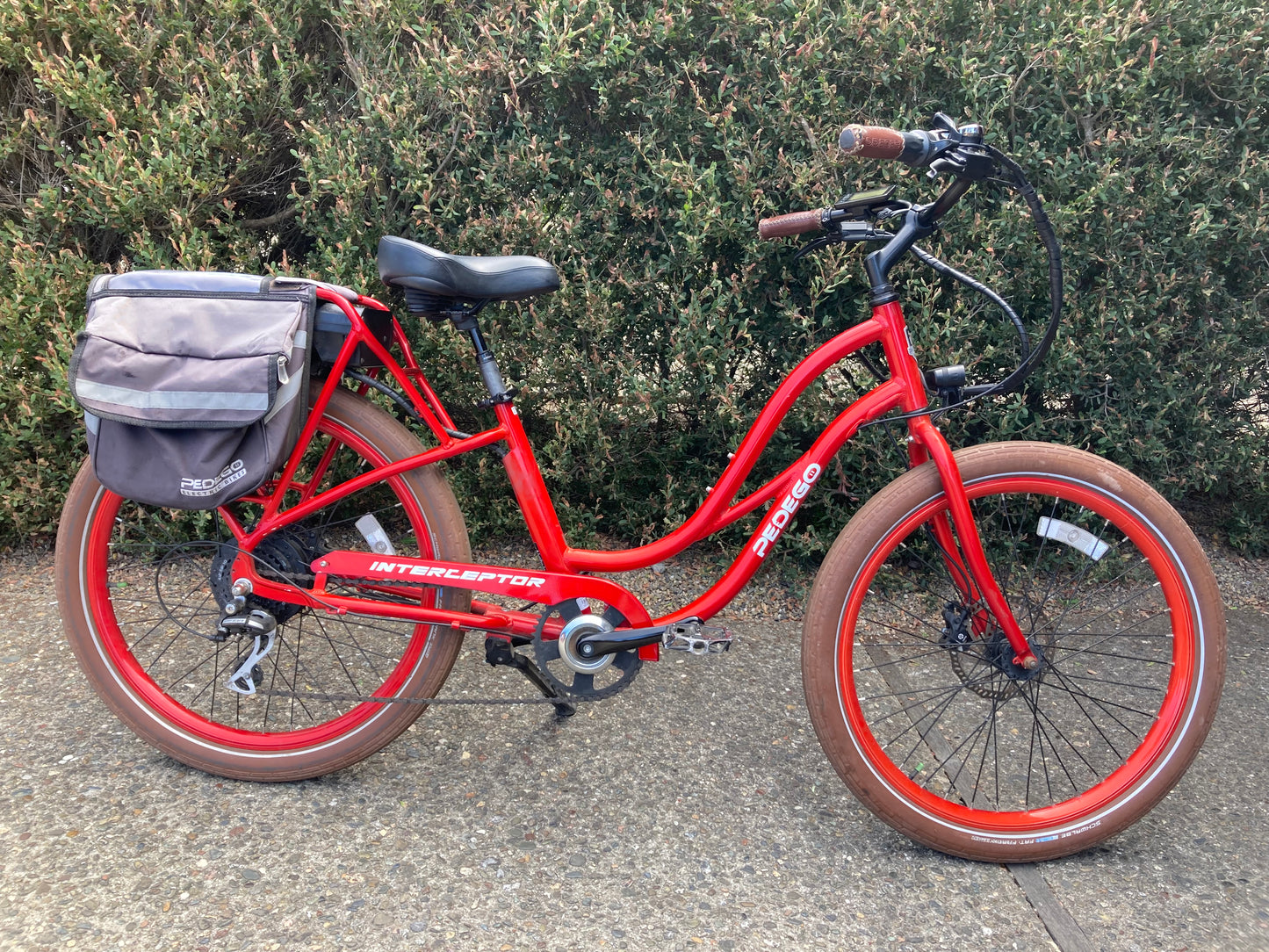 Interceptor 26" Step Thru Ruby Red #2323, 500w, 15Ah