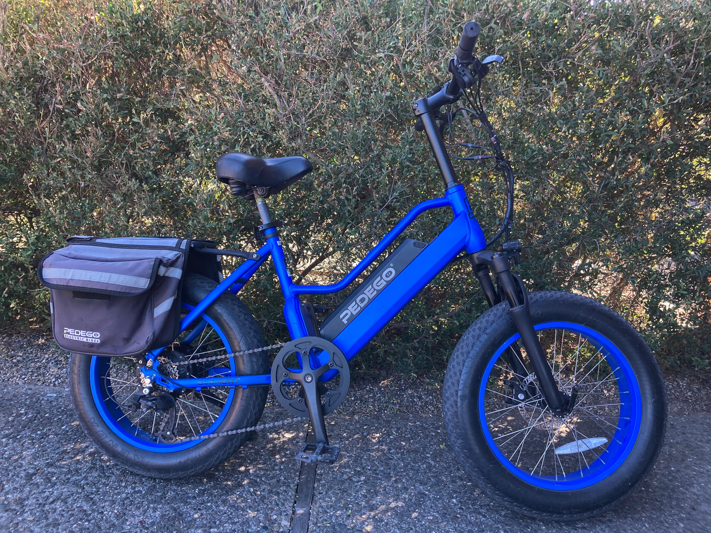 Element V1, Blue #2840, 500w 10.4Ah, Rack, Lite