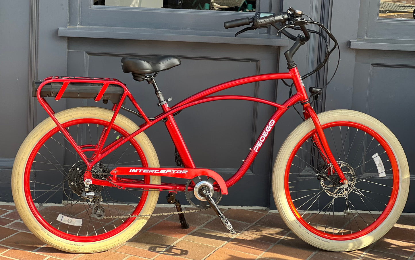 Interceptor 26" Classic Ruby Red #5113, 500w, 15Ah