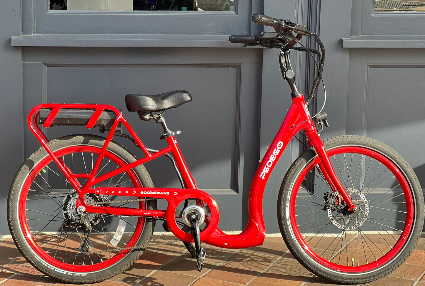 Boomerang 24" Ruby Red #5448, 500w, 15 Ah