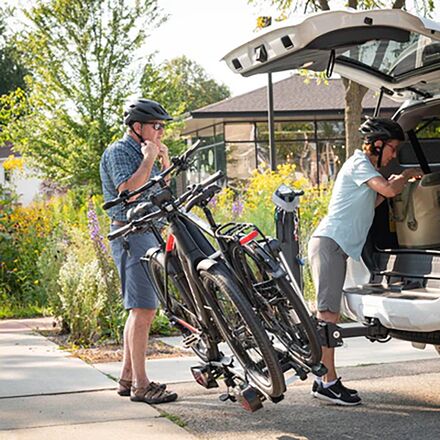 Saris Door County2-Bike Motorized Hitch Rack, Electric Lift, Easy Tilt & Electric Rear Lights
